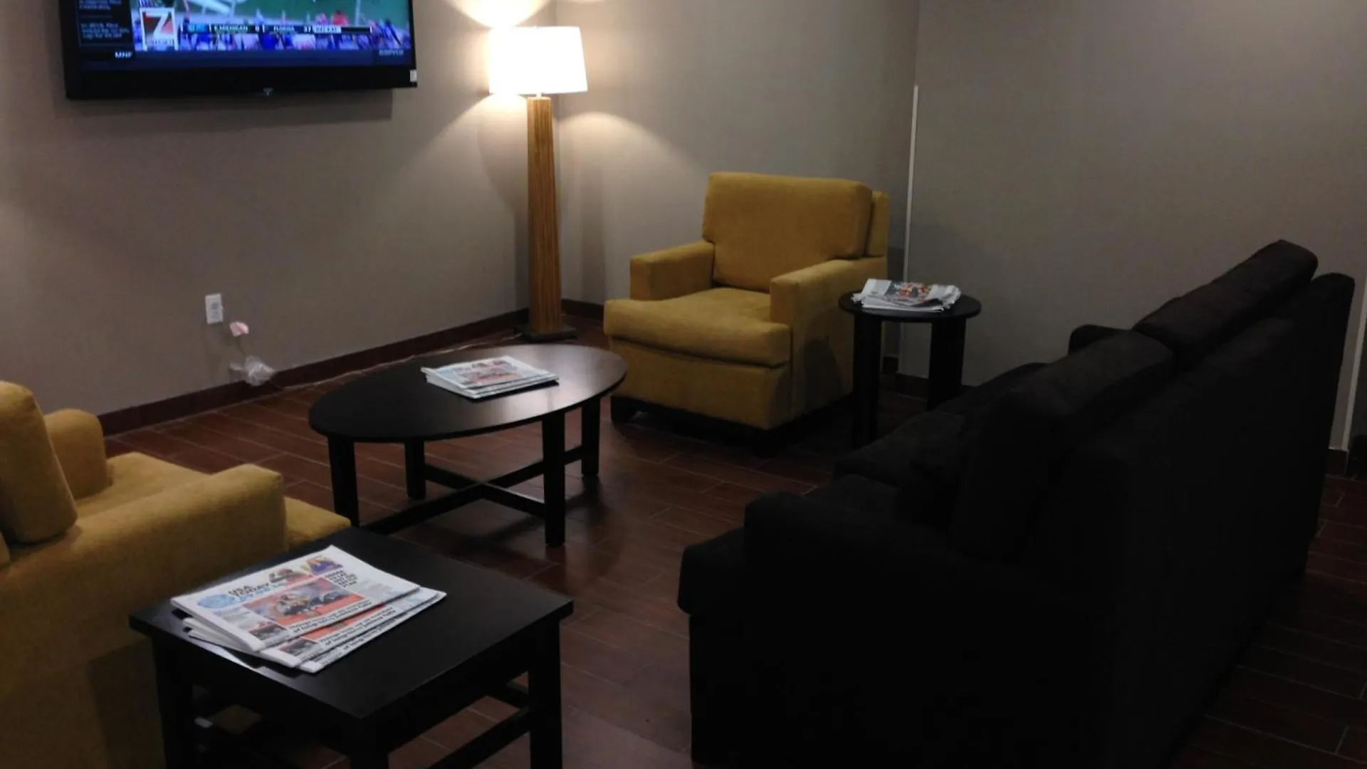 Days Inn By Wyndham Brooklyn Borough Park New York Hotel