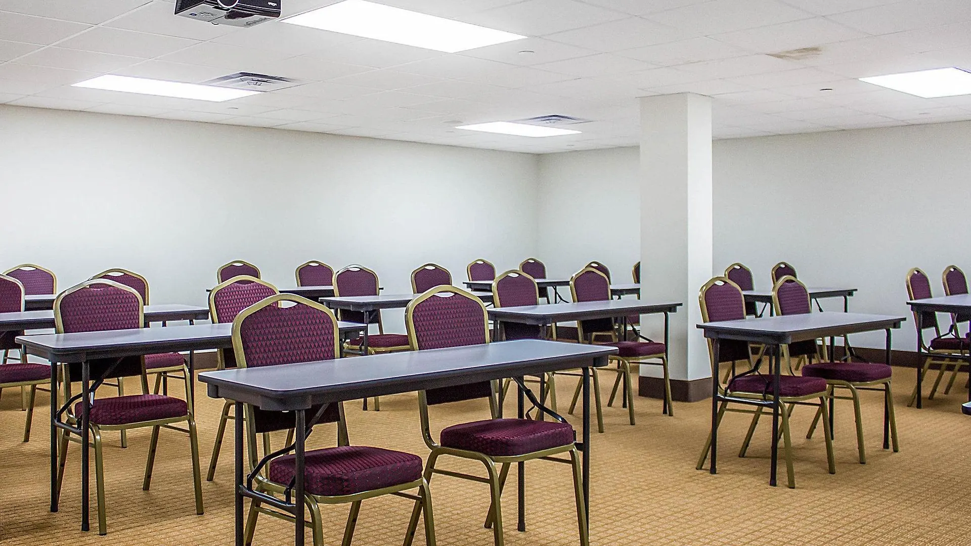 Days Inn By Wyndham Brooklyn Borough Park Нью-Йорк 3*,
