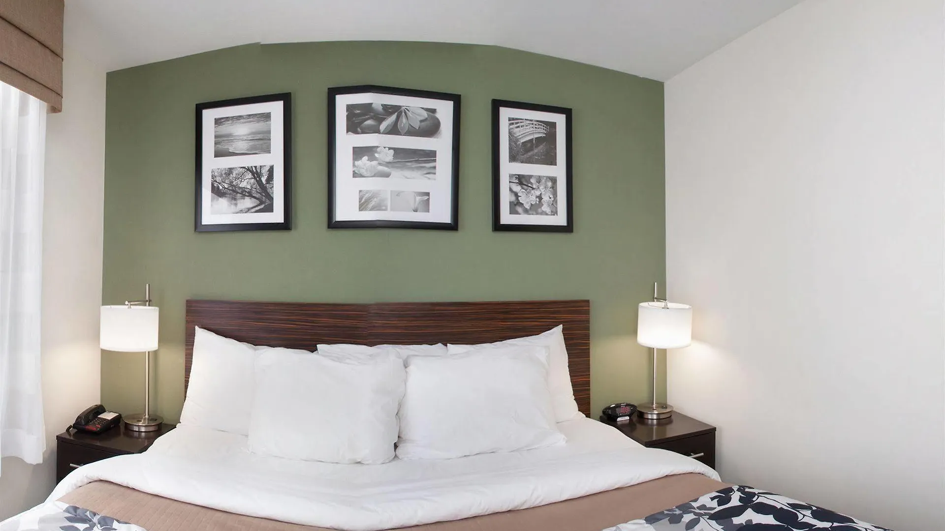 Days Inn By Wyndham Brooklyn Borough Park Нью-Йорк Отель