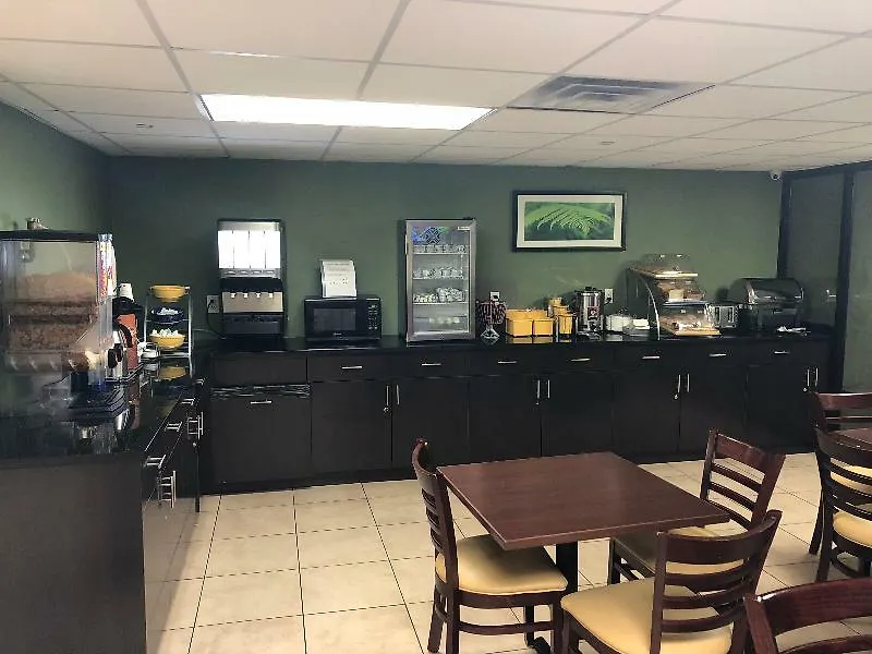 Days Inn By Wyndham Brooklyn Borough Park Нью-Йорк 3*,